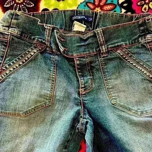 Thyme  Maternity capris